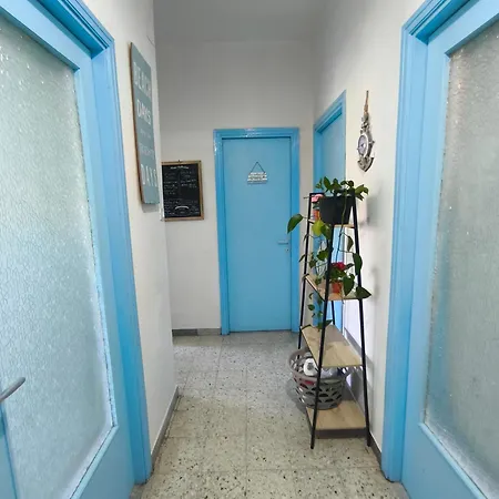 Cerulean Harbour - Wifi, Ac, 5 Minutes From The Beach, Parking, Terrace, Air Conditioning Gasthuis