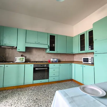 Gasthuis Cerulean Harbour - Wifi, Ac, 5 Minutes From The Beach, Parking, Terrace, Air Conditioning *